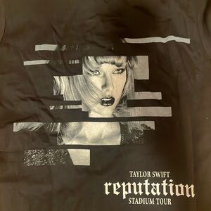 TAYLOR SWIFT Reputation Tour T-shirt